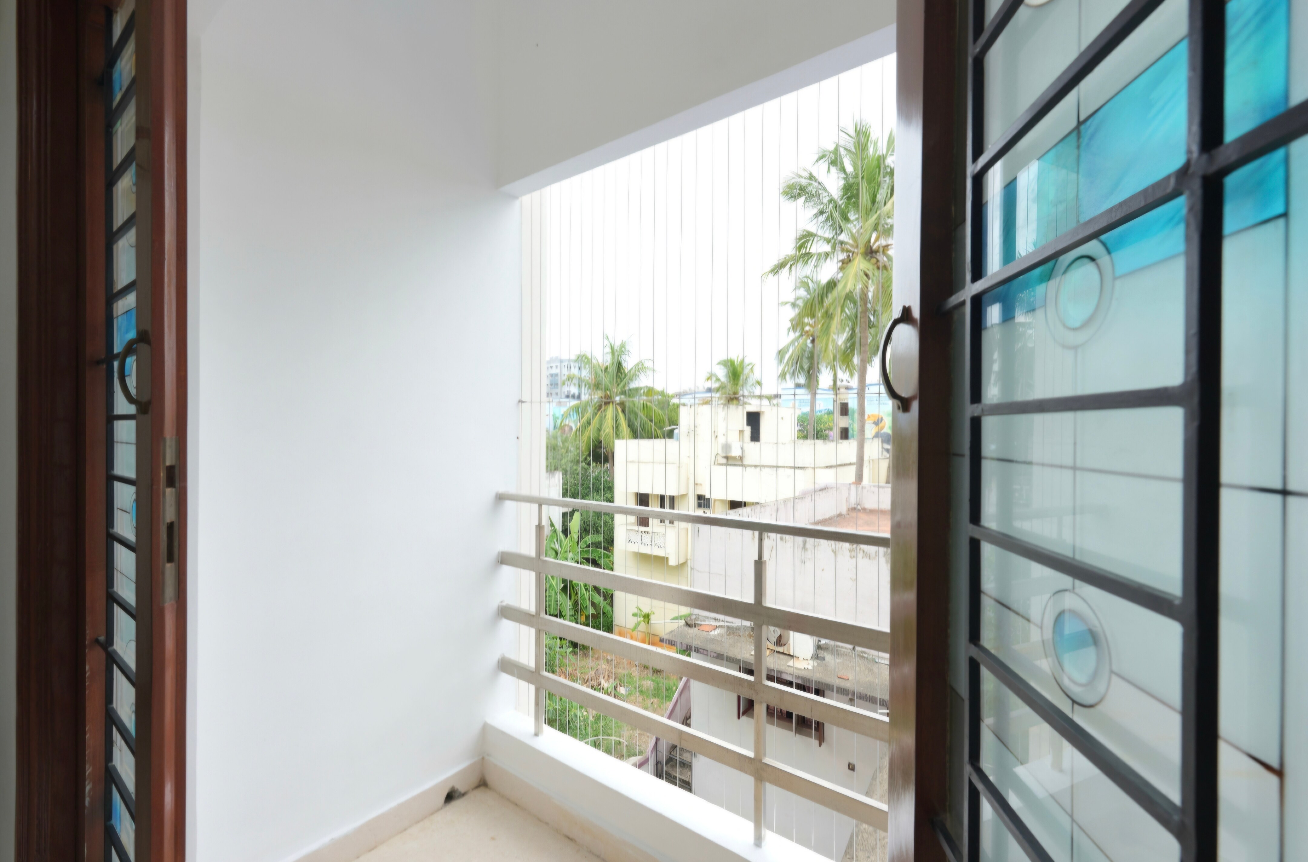 Hotel Escape Studio Ambattur - Tap to explore photos