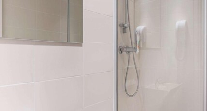 ibis Styles Paris Eiffel Cambronne Room Type - Standard Queen Room