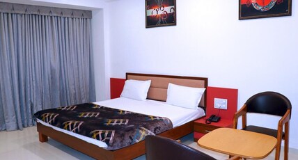 Hotel AURA Room Type - Deluxe Double Bed Room