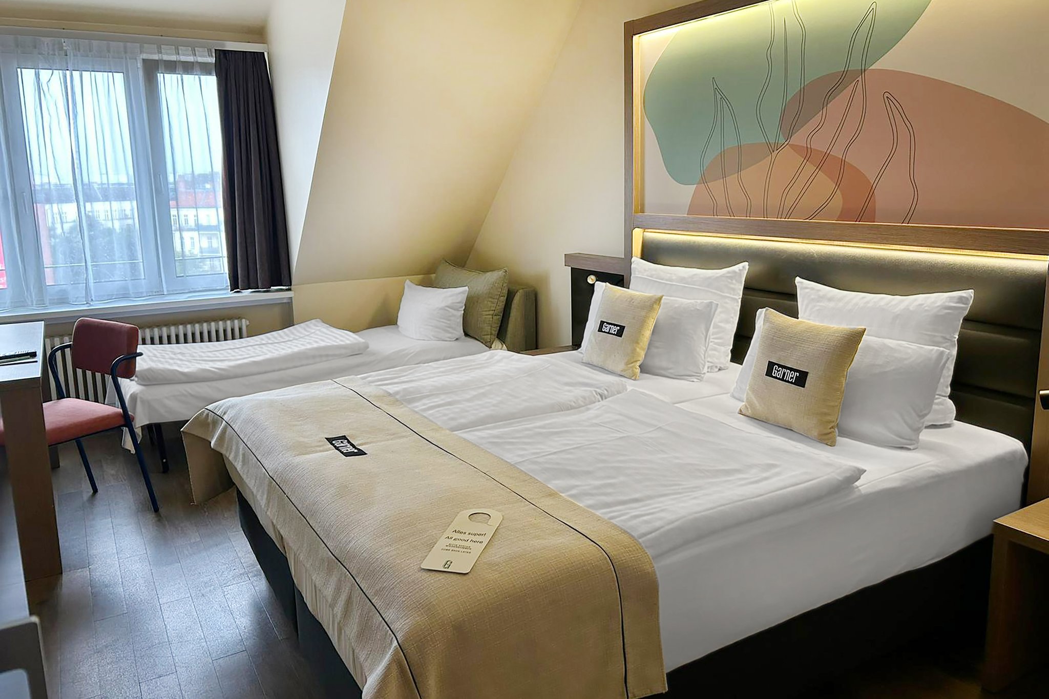 Garner Hotel BERLIN - CHARLOTTENBURG - Tap to explore photos