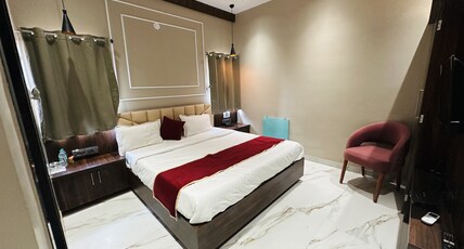 Hotel Arena Raj Nandgaon Room Type - Deluxe AC Room