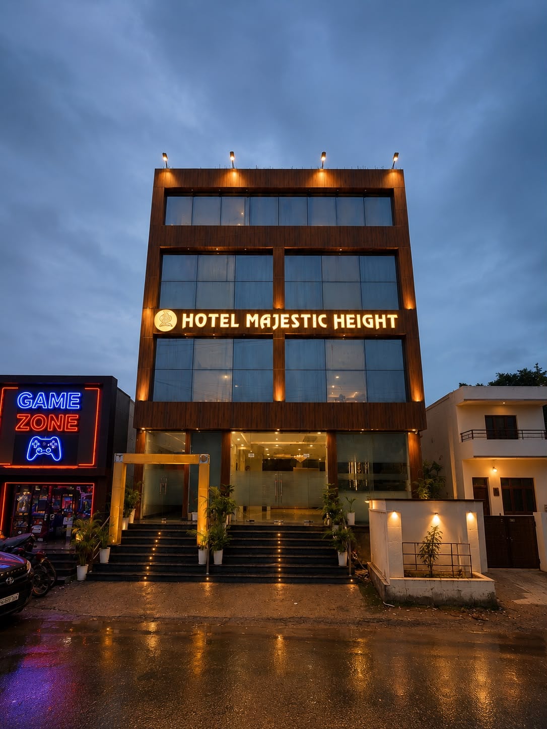 Hotel Majestic Heights - Tap to explore photos