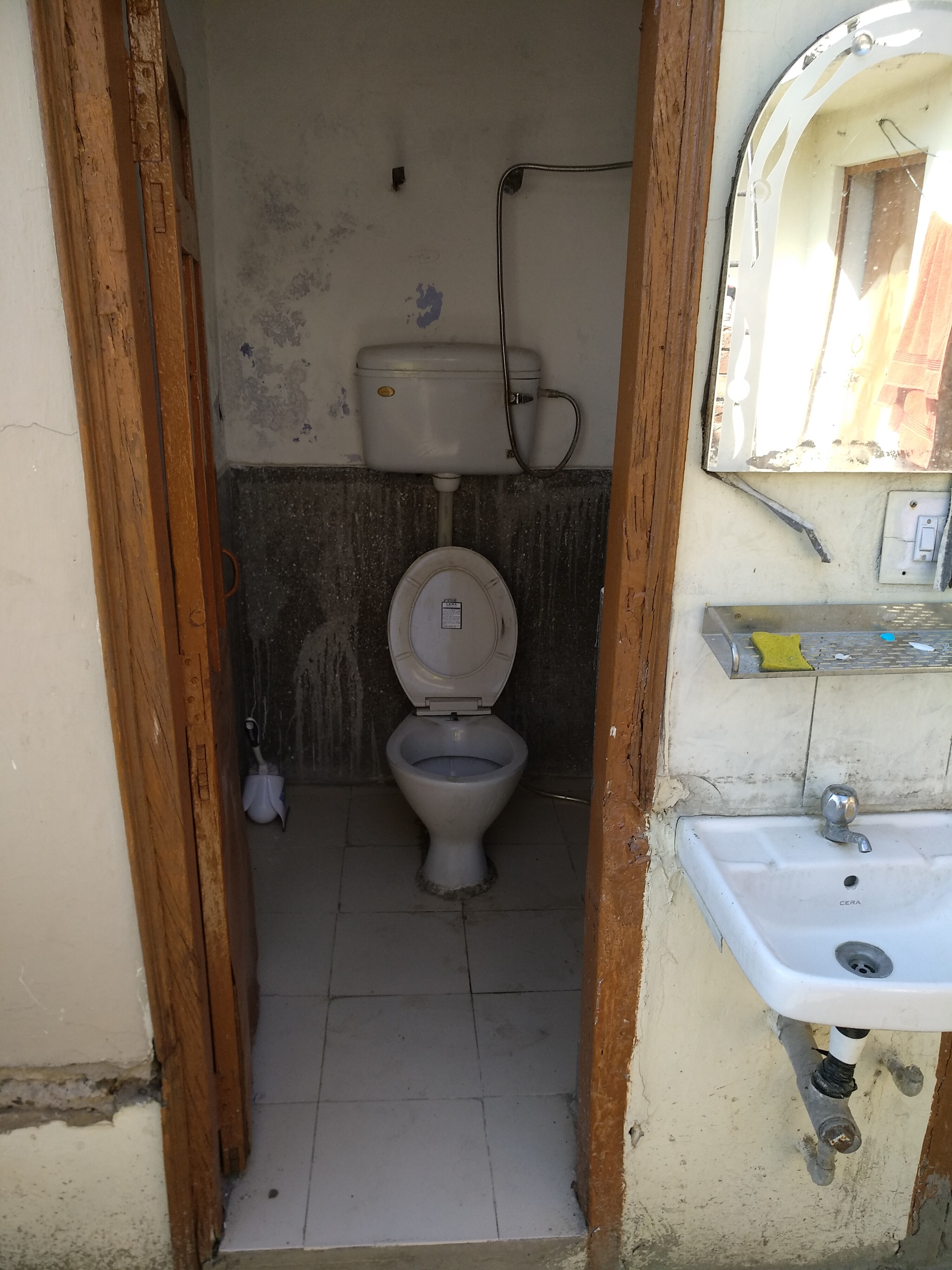 BEST HOMESTAY,CENTRALLY LOCATED,CHANDIGARH,INDIA - Tap to explore photos