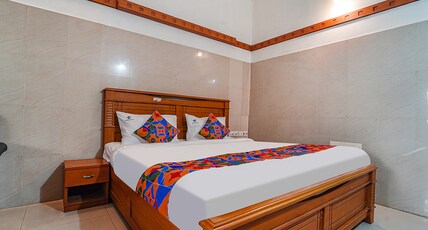 FabHotel Sca - Gandhipuram Room Type - Deluxe Room FabHotel Sca - Gandhipuram Room Type - Deluxe Room