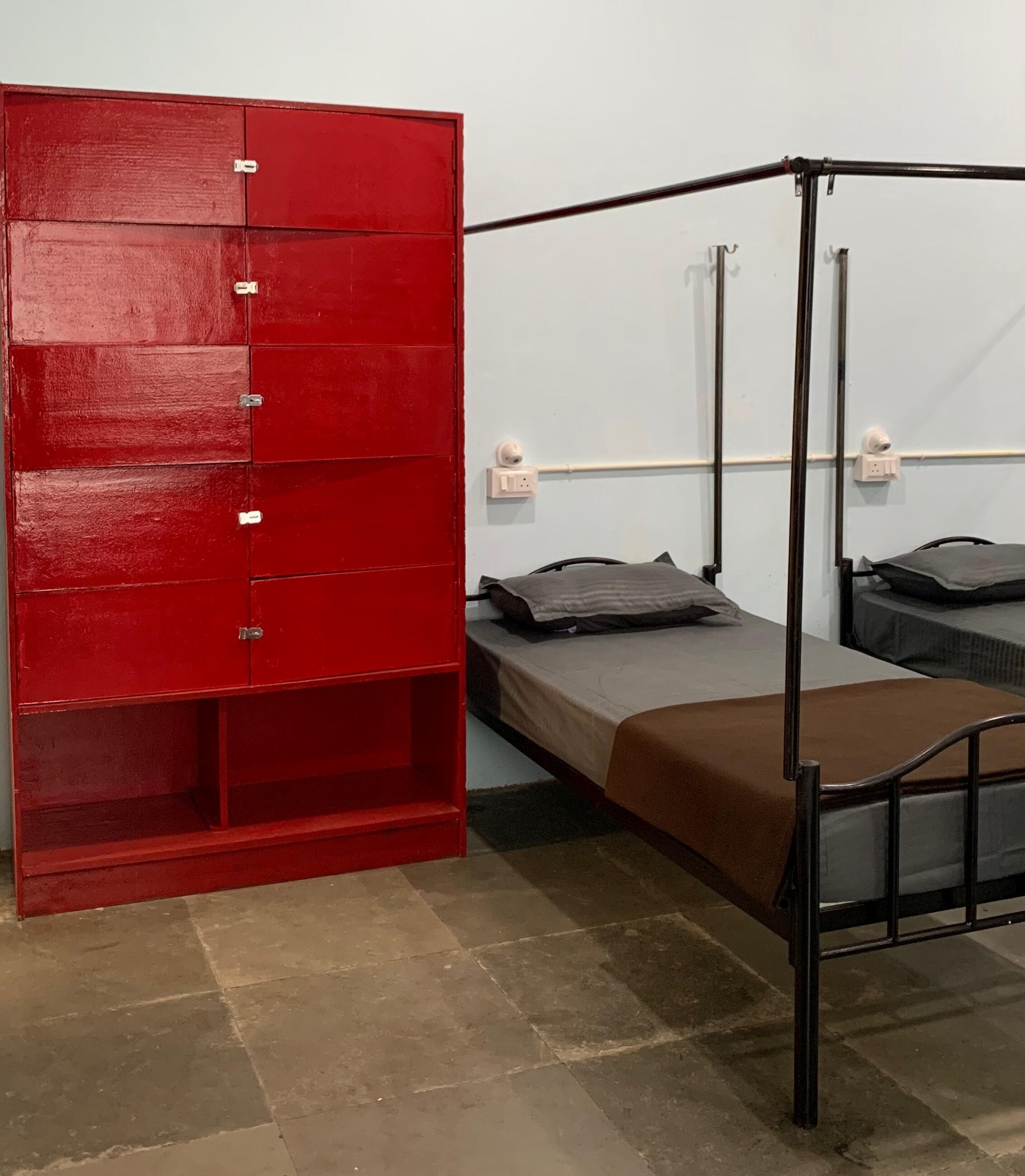 Stays 42 - Backstel Backpackers Hostel - Tap to explore photos