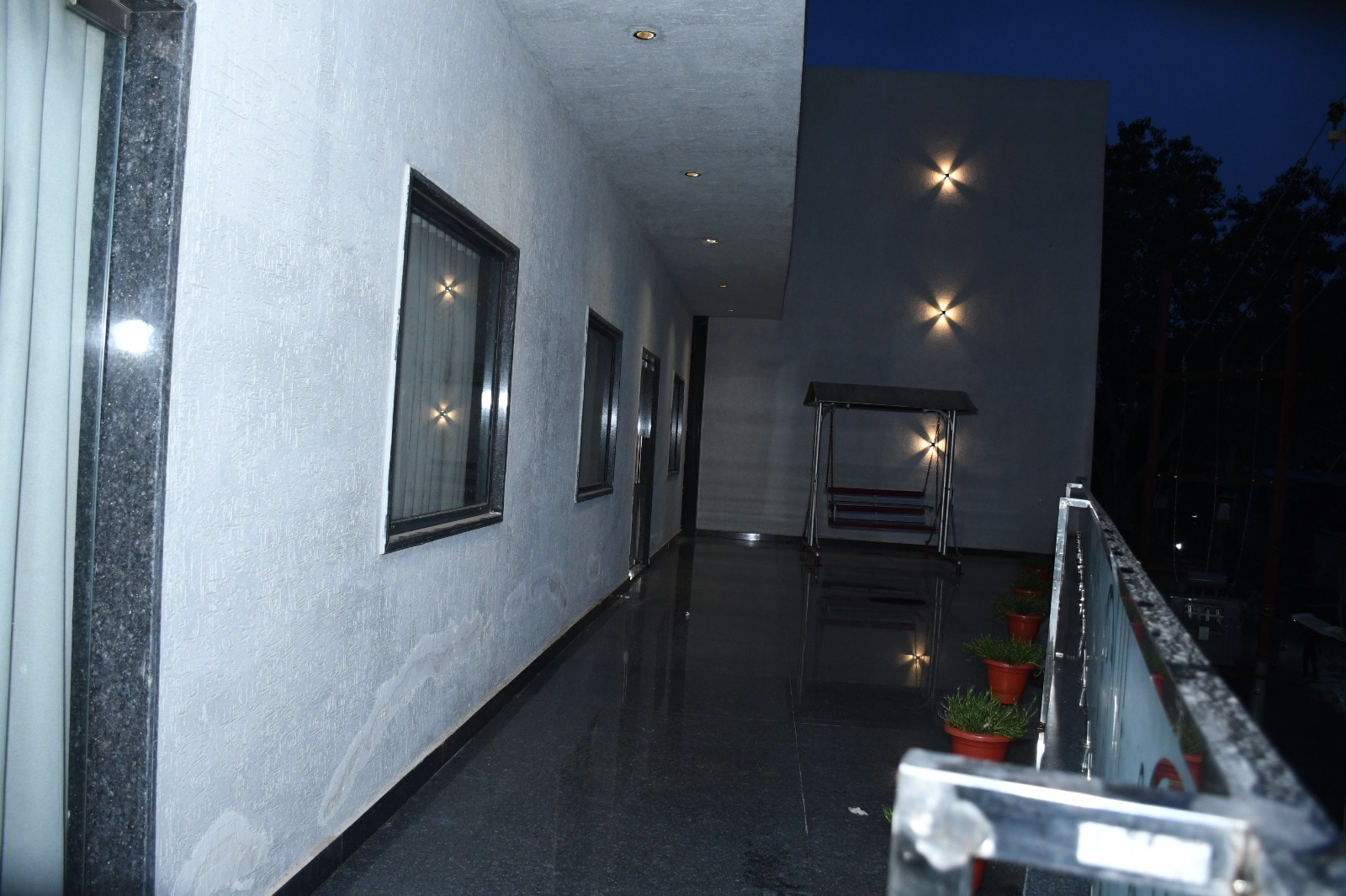 Hotel Shree JI Palace - Tap to explore photos