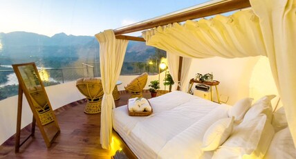 LUXEGLAMP Munnar Room Type - Rigel AC