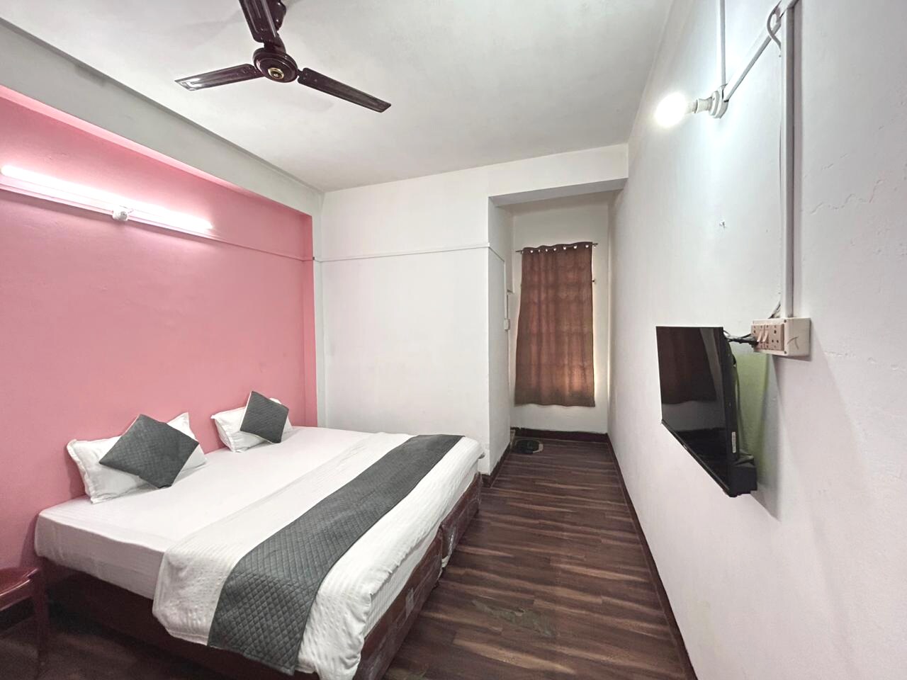 Comfortstay Residency - Tap to explore photos