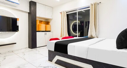 Hotel O SR & Guest House 2 Room Type - Classic