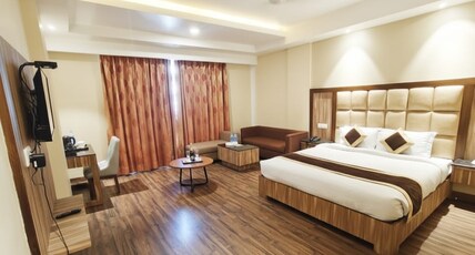 Tulip Tree Hotel Room Type - MMT BASIC ROOM