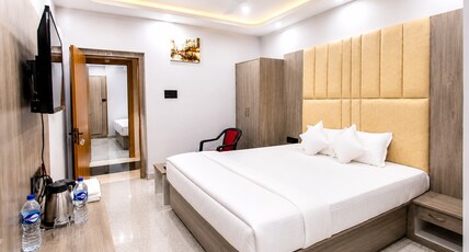 Hotel Ganesha Room Type - DELUXE ROOM