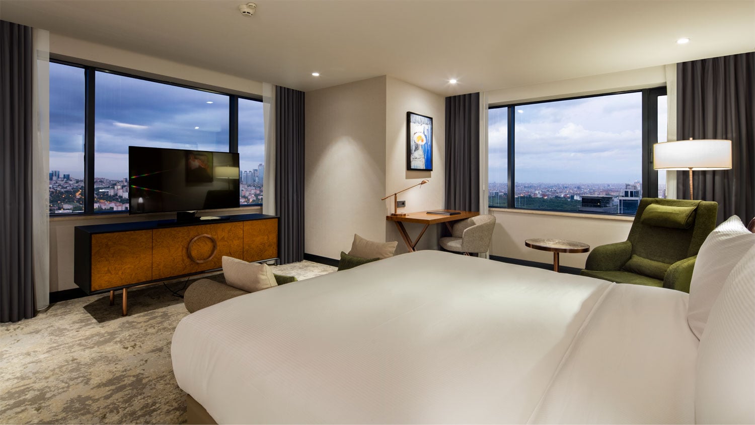 Hilton Istanbul Maslak - Tap to explore photos