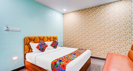 Via Emara Inn Room Type - Deluxe Room