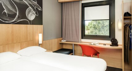 ibis Montceau les Mines Room Type - Standard Twin Room with 2 single beds