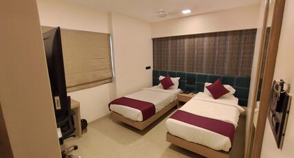 J Hotel & Banquets Room Type - Classic Twin Room