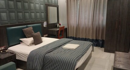 Hotel Woodland Park Room Type - Semi Suite AC