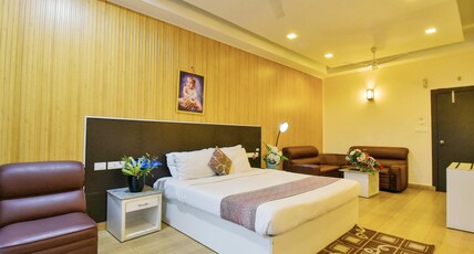 Hotel Central Park Room Type - Executive Rooms ( 10 PERCENT DISCOUNT ON FOOD)