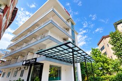 LA VISTA RESIDENCY