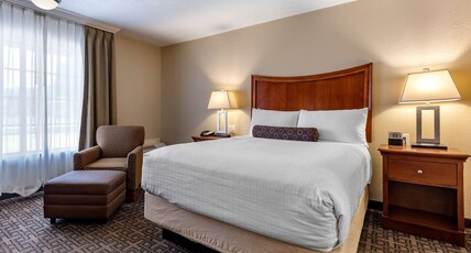 Best Western Swiss Clock Inn Room Type - 1 Queen Bed, Non-Smoking, High Speed Internet Access, Microwave And Refrigerator, Coffee Maker, Iron Best Western Swiss Clock Inn Room Type - 1 Queen Bed, Non-Smoking, High Speed Internet Access, Microwave And Refrigerator, Coffee Maker, Iron