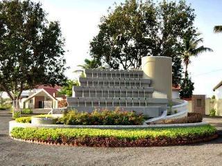 Rangoli Park Hotel & Resort - Tap to explore photos