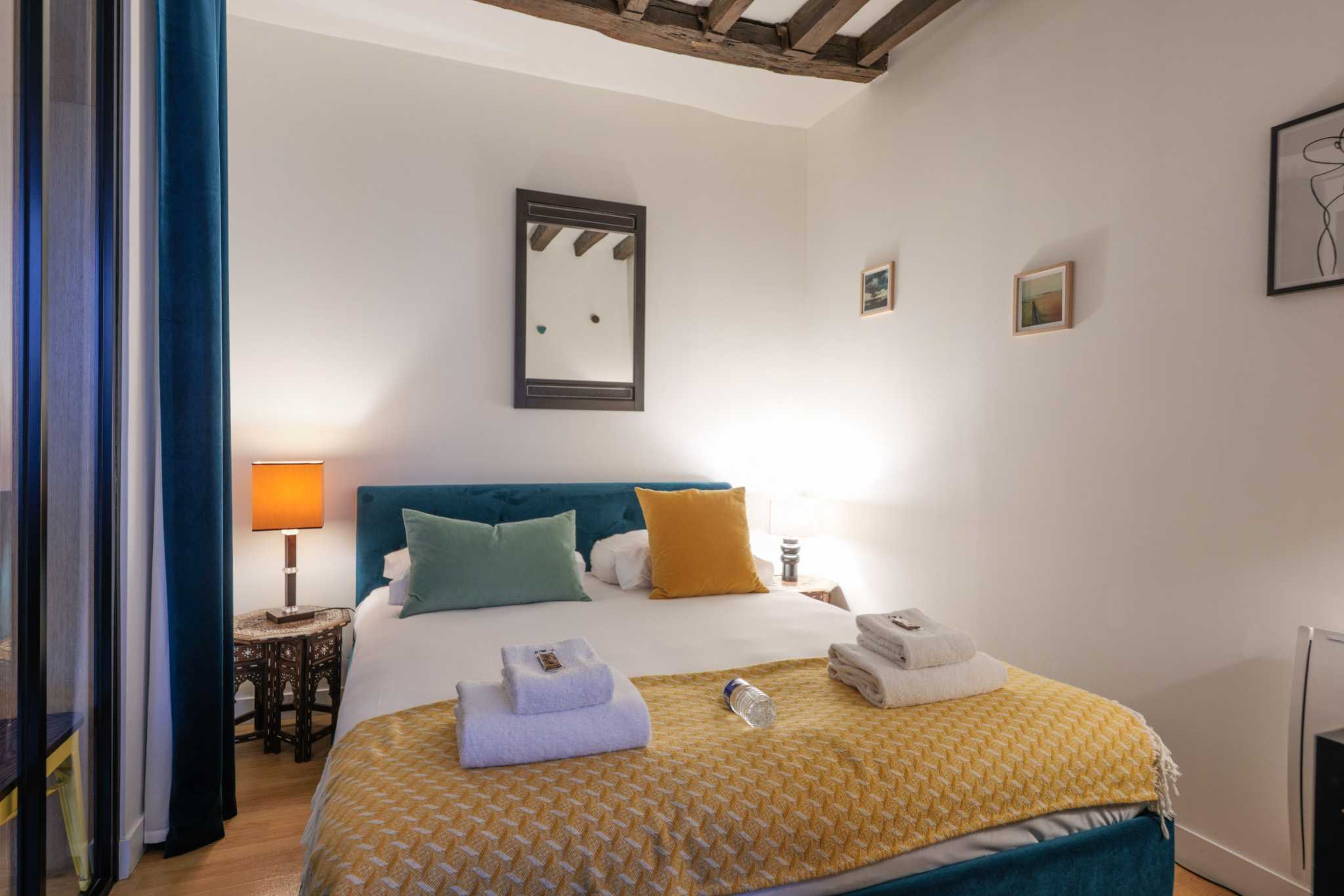 Spacious apartment - 2BR/6P - Bastille - Tap to explore photos