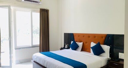 Hotel Hill River View Resort (A River Access Property) Room Type - Deluxe AC Room With River View
