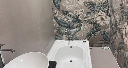 HOTEL UDAYRAJ Room Type - Suite Room