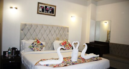 Hotel Classy Inn Room Type - PREMIUM ROOM