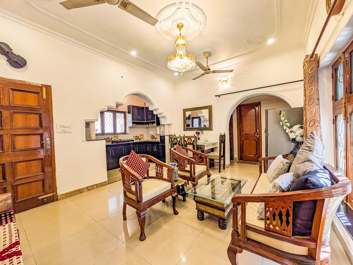 President Park 2BHK stay in dehradun by homeyhuts - Tap to explore photos