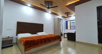 Hotel Riverside Inn Room Type - Deluxe Room