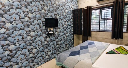Hotel Shikhar Inn Room Type - Budget AC Room