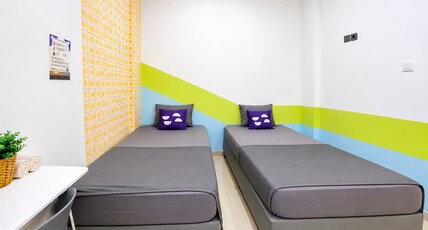 Monggo Mampir By Reccoma Room Type - Deluxe Twin Room Monggo Mampir By Reccoma Room Type - Deluxe Twin Room