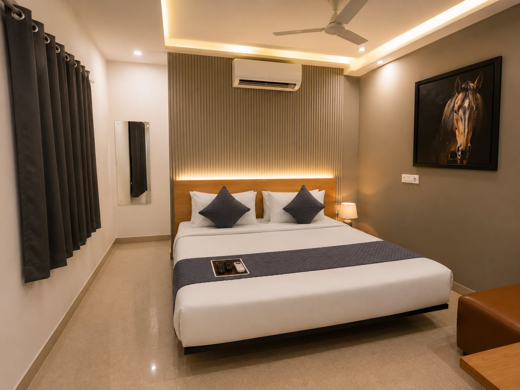 GV Elite Luxury Hotel Near Nexus Mall - Tap to explore photos