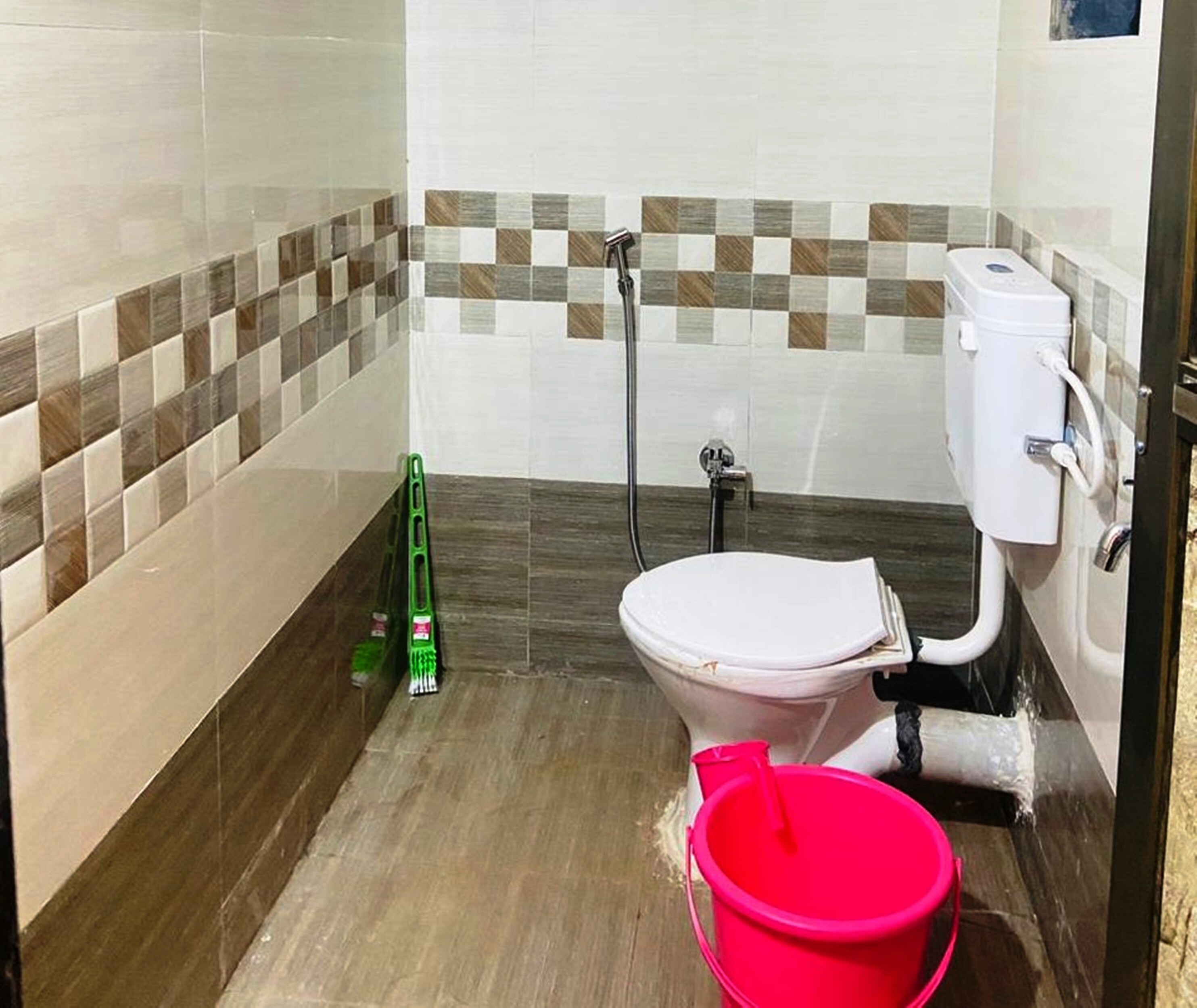 Sumati Home Stay - Tap to explore photos
