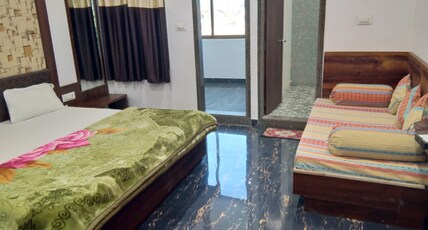 Hotel Gungun Room Type - Luxury Room