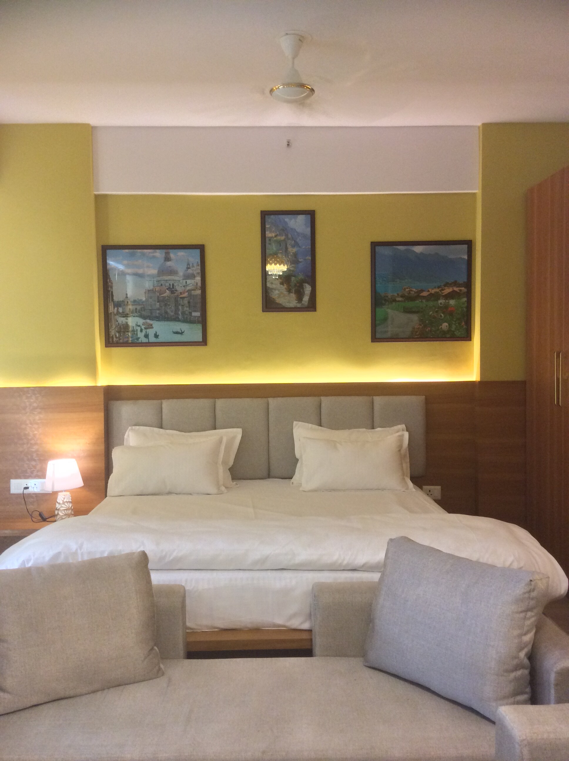 Main gallery