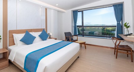 Palau Mangrove Hotel Room Type - Deluxe Ocean View Shared Pool Suite