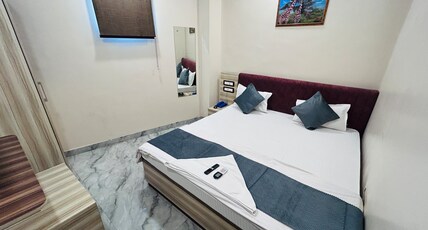 HOTEL DWARKA PALACE Room Type - Classic Room