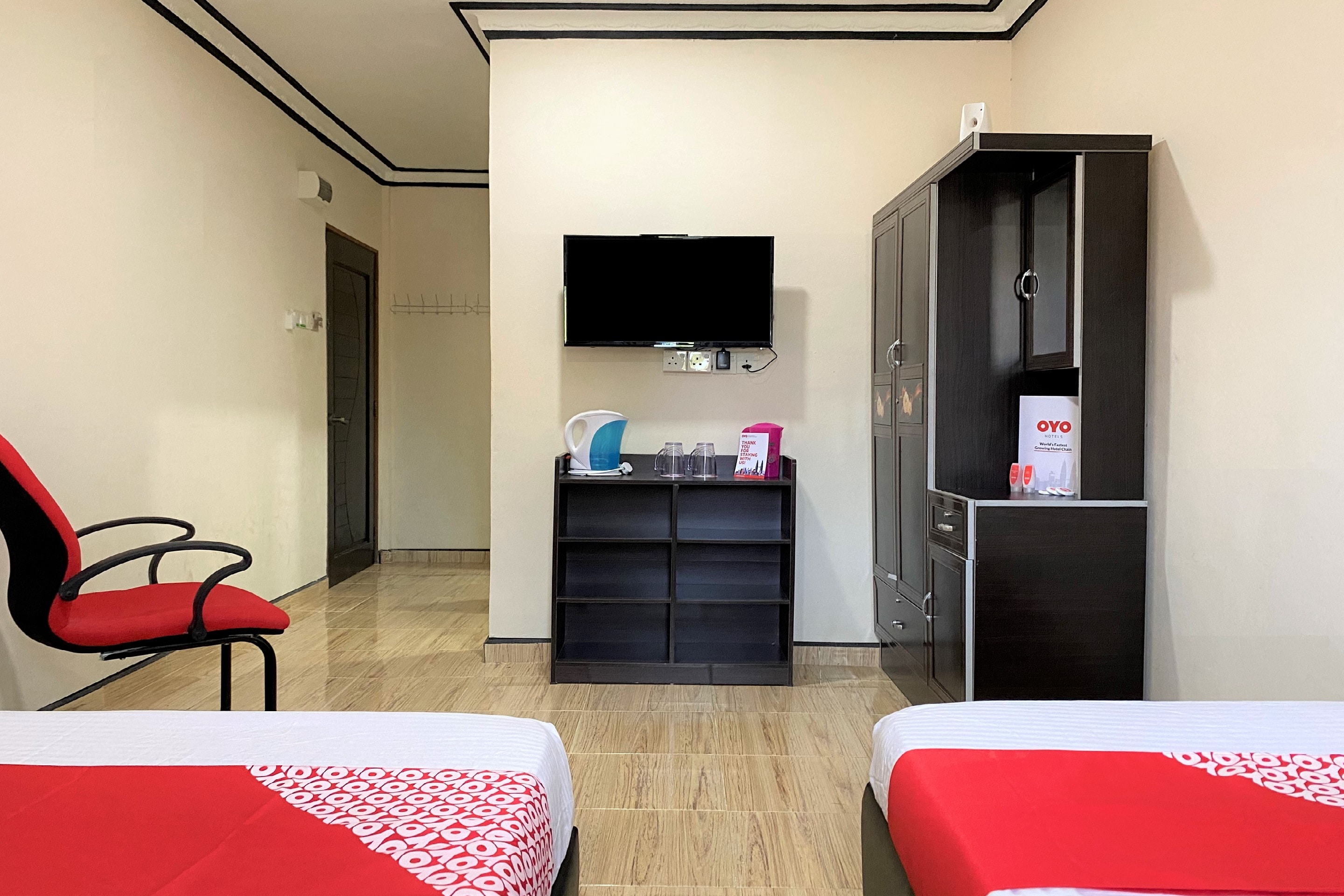 Hotel O Bayu Sintok Motel - Tap to explore photos