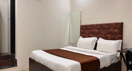 Hotel Vijayshree Inn Room Type - Super Deluxe Room Hotel Vijayshree Inn Room Type - Super Deluxe Room