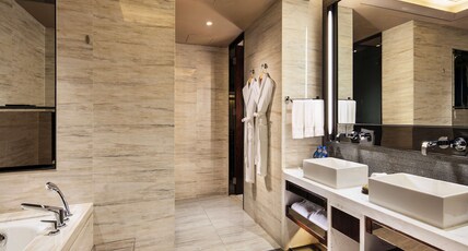 Hilton Shenzhen Shekou Nanhai Room Type - K 1 BDRM SUITE WANGHAI WG