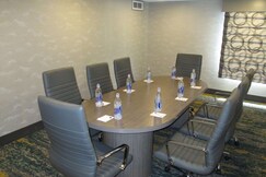 Best Western Plus Bloomington East Hotel