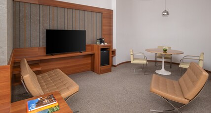 Carlton Al Moaibed Hotel, an IHG hotel Room Type - 1 Super King Suite