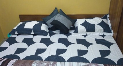 JAGRAJ GUEST HOUSE Room Type - Standard Single Bed with Cooler