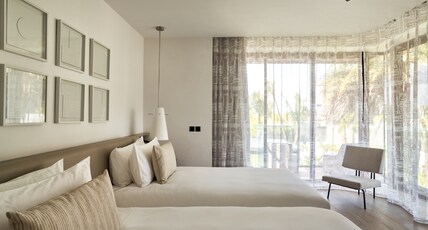 LUX* Grand Baie Room Type - LUX Pool Villa, King Bed & Twin Bed