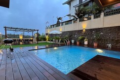 Tara The Luxe Villa Heated Pool Outdoor Theatre