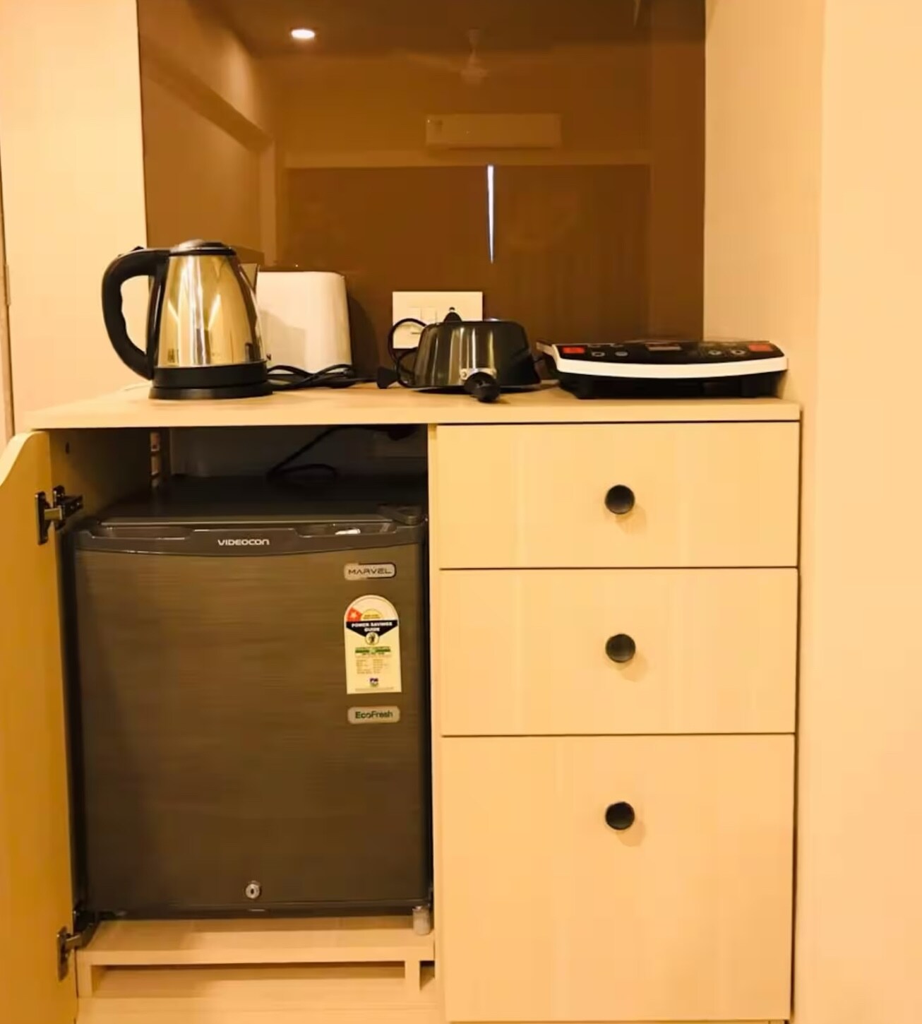 Weekend address stays - Tap to explore photos