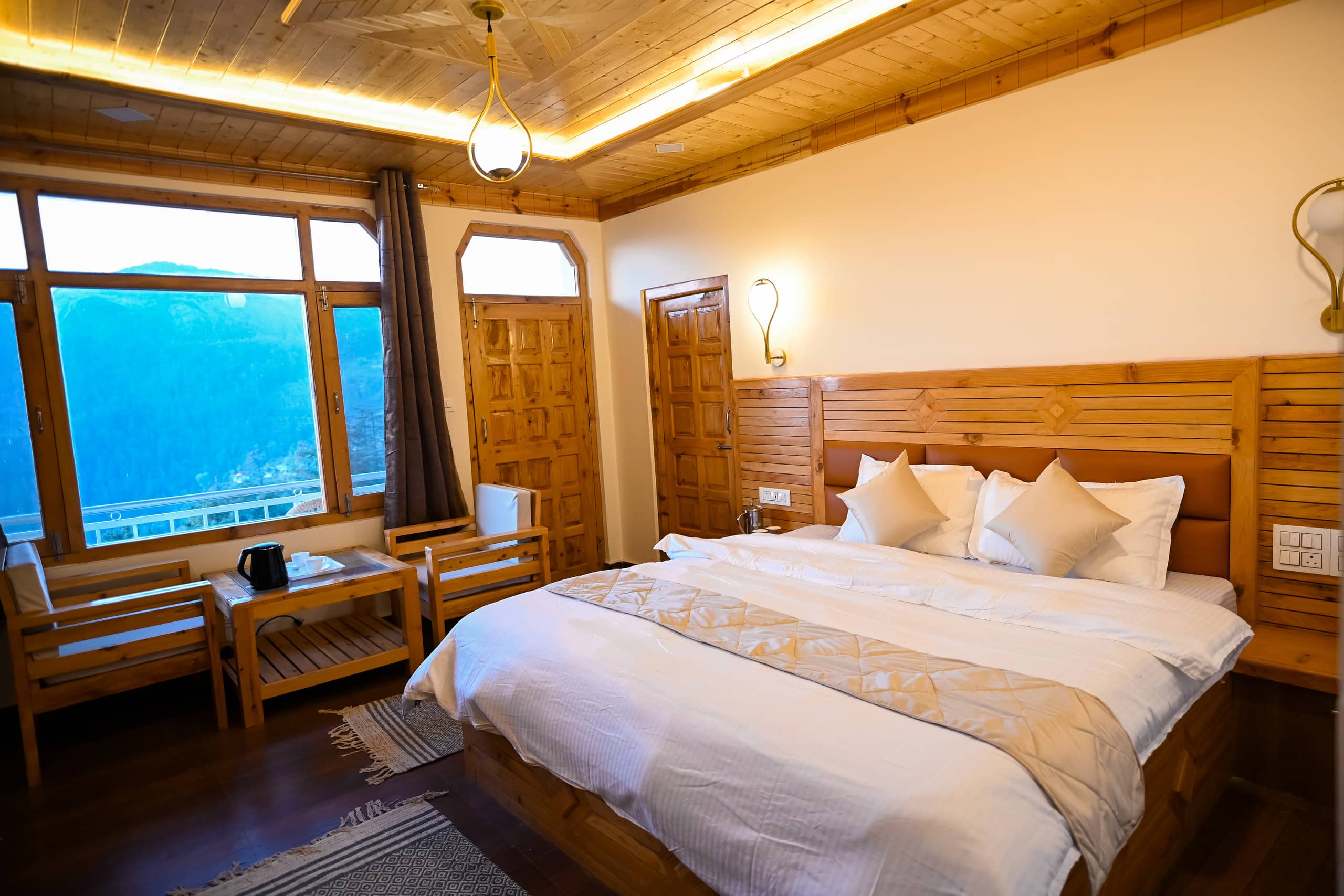 Sunset Forest Twin Deluxe 2 Rooms Shimla Kufri - Tap to explore photos
