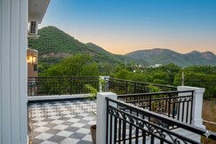 Casa Aravali villa at Airport Road