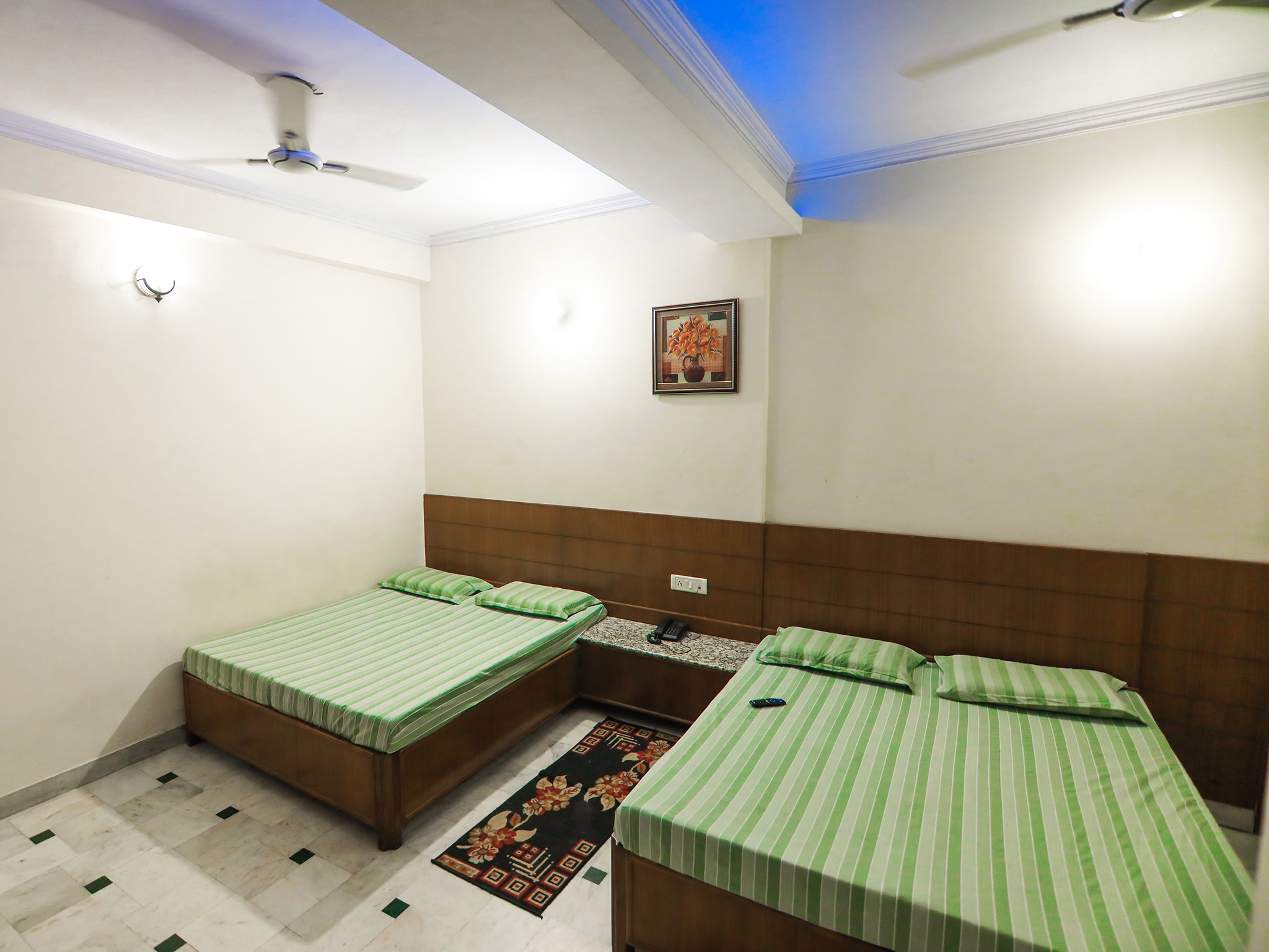 Hotel Shri Ram Agra - Tap to explore photos